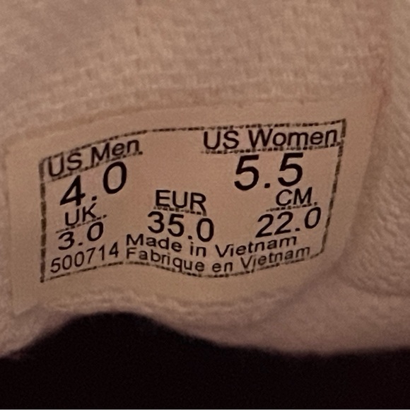 Vans - Picture 2 of 2